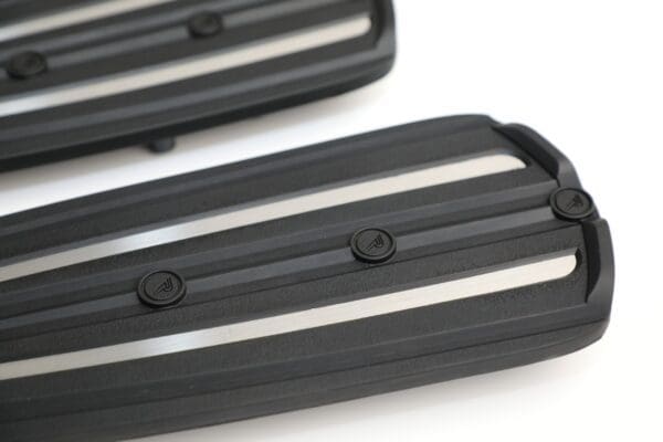 A close up of the front bumper bars on a car